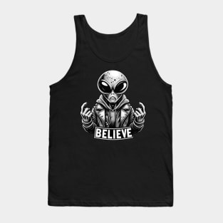 alien are real, alien with the text believe in black and white Tank Top